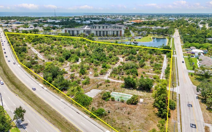 Pictures of Land property located at 4135 Kings Highway, Punta Gorda, FL 33980 for sales - image #1