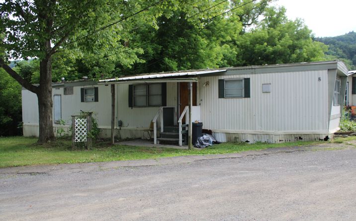 Pictures of Mobile Home Park property located at 3554 Watkins Rd, Horseheads, NY 14845 for sales - image #1