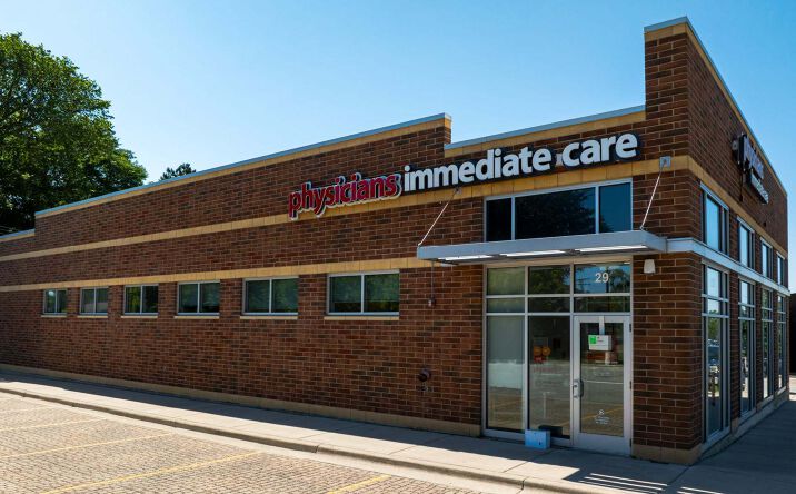 Pictures of Retail property located at 29 N Northwest Hwy, Palatine, IL 60067 for sales - image #1