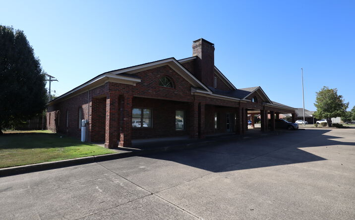 Pictures of Office property located at 22461 I-30 Frontage Rd, Bryant, AR 72022 for sales - image #1