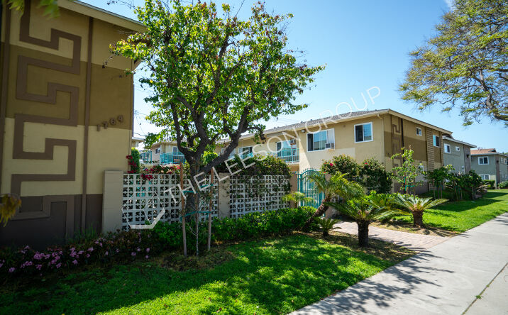Pictures of Multifamily property located at 1764 - 1768 West Juno Avenue, Anaheim, CA 92804 for sales - image #1