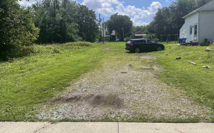 Pictures of Land property located at 214 E Henry, Sedalia, MO 65301 for sales - image #1