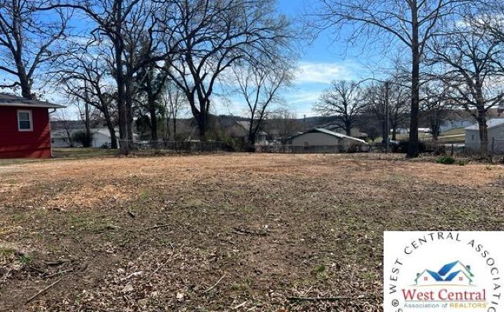 Pictures of Land property located at 915 Sycamore, Warsaw, MO 65355 for sales - image #1