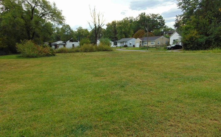 Pictures of Land property located at 400 N 4th, Clinton, MO 64735 for sales - image #1