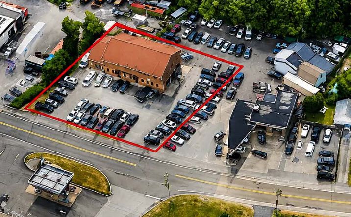 Pictures of Retail property located at 1821 County Street, Somerset, MA 02726 for sales - image #1