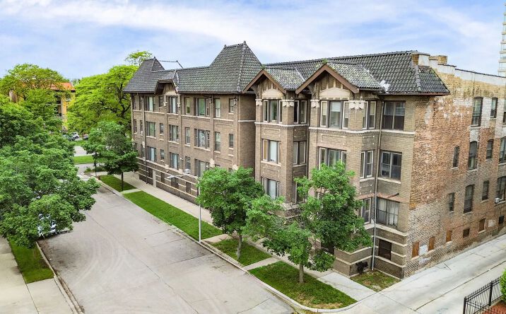 Pictures of Multifamily property located at 4817 S King Dr, Chicago, IL 60615 for sales - image #1