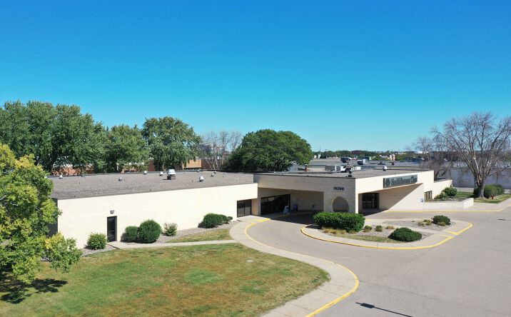 Pictures of Office property located at 15290 Pennock Ln, Apple Valley, MN 55124 for sales - image #1