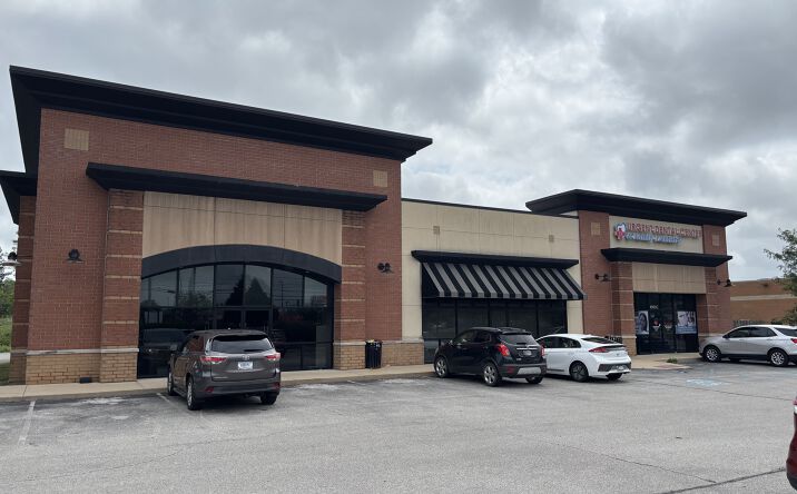 Pictures of Retail property located at 8925 Madison Avenue, Indianapolis, IN 46227 for sales - image #1
