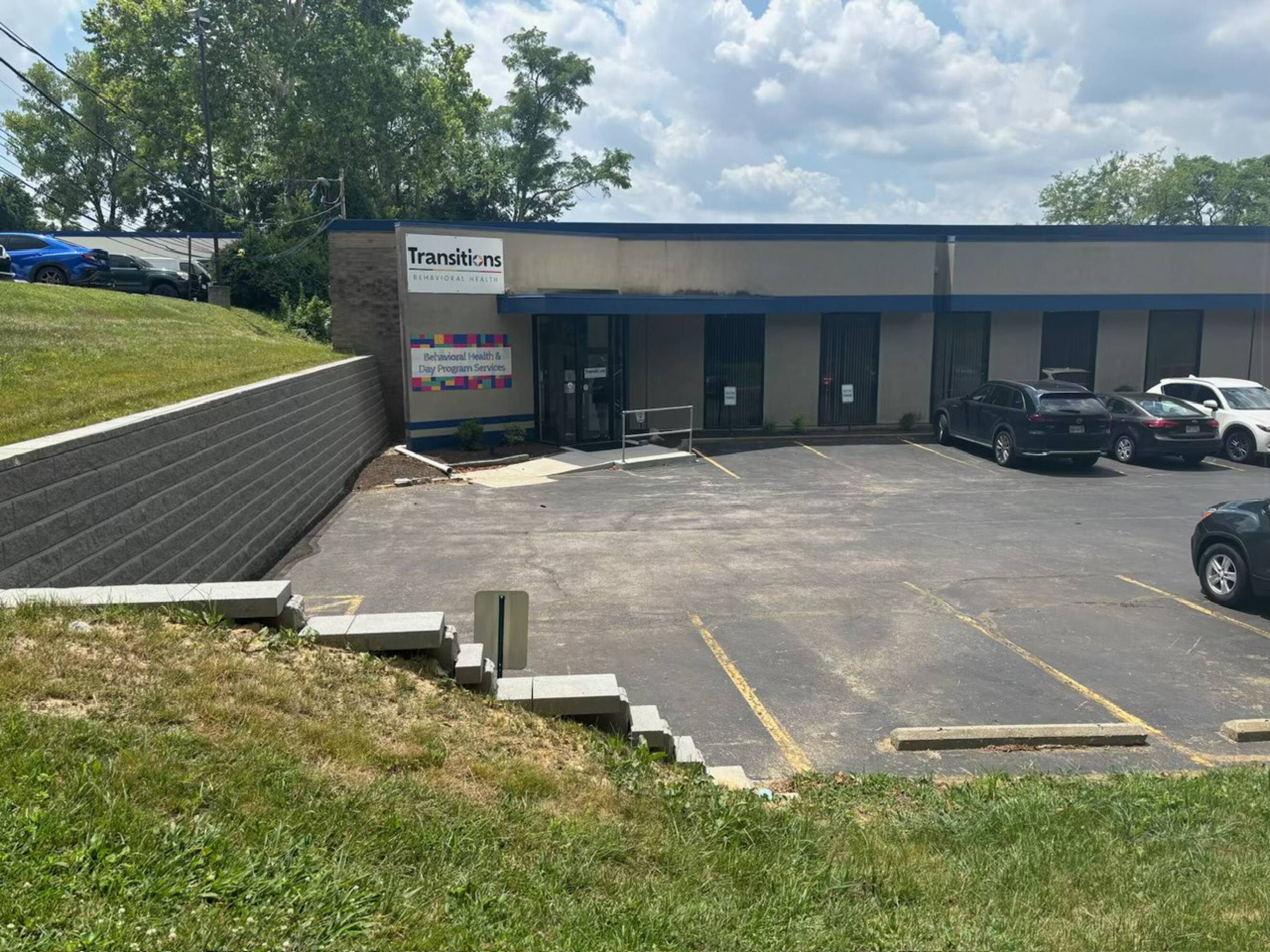 4861 Duck Creek Rd, Cincinnati, OH 45227