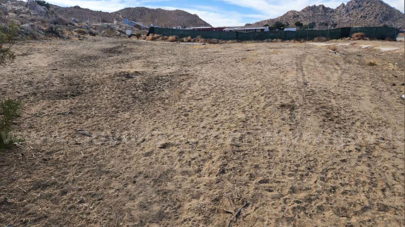 See auction page Palmdale CA - 68ea4fd0e3374fc68e1da85d5f886975 1306x734 