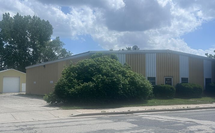 Pictures of Industrial property located at 815 Beech St, Grafton, WI 53024 for sales - image #1