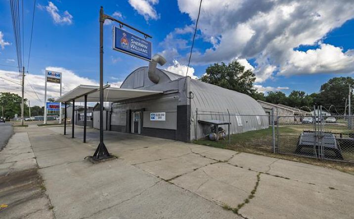 Pictures of Retail, Industrial property located at 900 W 3rd St, Hope, AR 71801 for sales - image #1