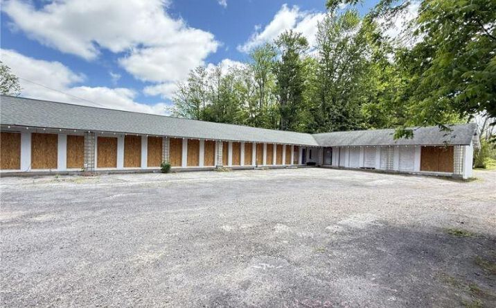 Pictures of Retail property located at 984 Waterloo Geneva Road, Waterloo, NY 13165 for sales - image #1