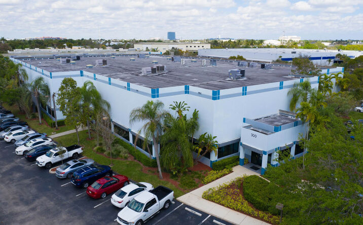image of property at 300 INTERNATIONAL PKWY Sunrise FL 33325-6240