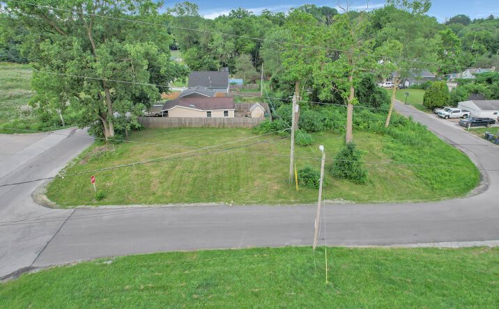 Pictures of Land property located at 4729 Groves Road, Columbus, OH 43232 for sales - image #1