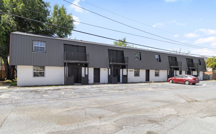 Pictures of Multifamily property located at 712 Toronto Ave, McAllen, TX 78503 for sales - image #1