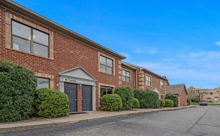 Pictures of Office property located at 504 Autumn Springs Ct, Franklin, TN 37067 for sales - image #1