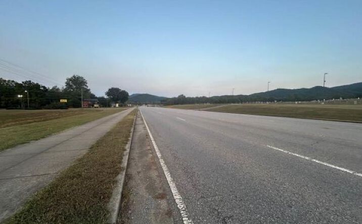 Pictures of Land property located at 7911 E Lamar Alexander Parkway, Townsend, TN 37882 for sales - image #1