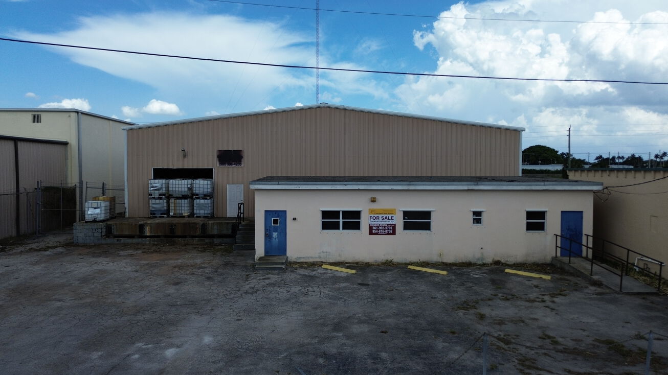 909 NW 13th St Belle Glade FL - 203f08ccb00241da9739d6b7ce17b101 1306x734