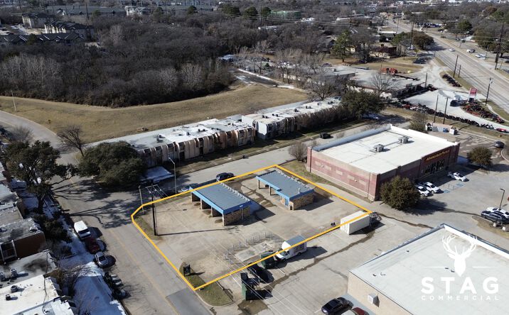 Pictures of Mixed Use, Multifamily, Office, Retail property located at 521 Alegre Vista Dr, Denton, TX 76205 for sales - image #1