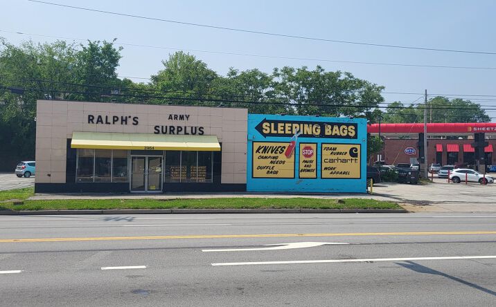 Pictures of Retail property located at 3964 William Penn Hwy, Monroeville, PA 15146 for sales - image #1