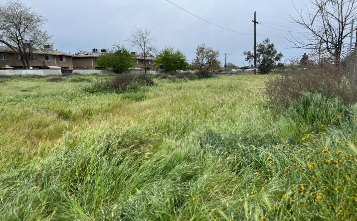 Pictures of Land property located at 1013 E Yosemite Ave, Madera, CA 93638 for sales - image #1