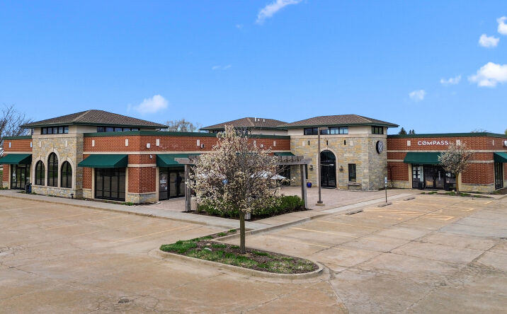 Pictures of Retail, Office property located at 11701 Catalpa Lane, Woodstock, IL 60098 for sales - image #1