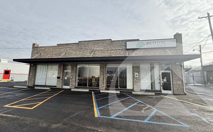 Pictures of Retail, Office property located at 1238 Conant Street, Maumee, OH 43537 for sales - image #1