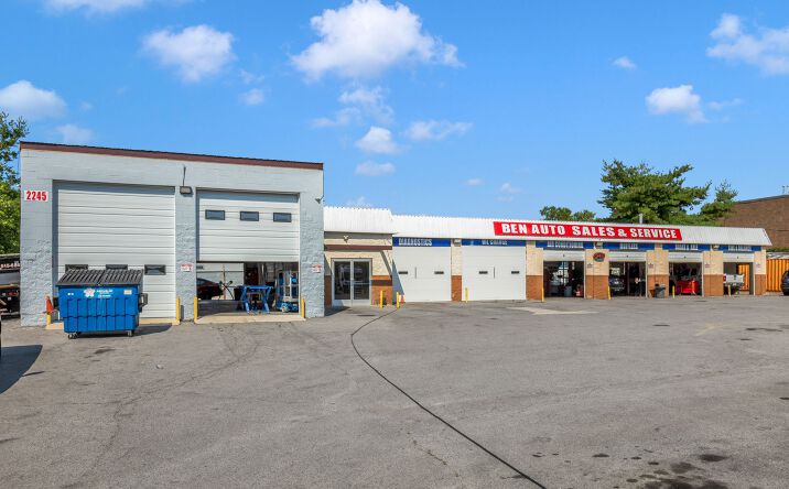 Pictures of Retail property located at 2245 Murfreesboro Pike, Nashville, TN 37217 for sales - image #1
