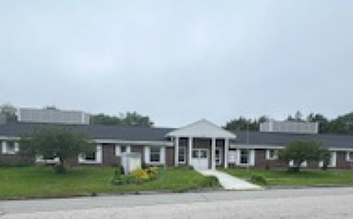 Pictures of Hospitality, Office, Senior Living property located at 89 Viets Street, New London, CT 06320 for sales - image #1
