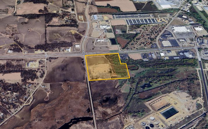 Pictures of Land property located at 00 Lincoln Way, Clinton, IA 52732 for sales - image #1