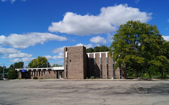 Pictures of Office, Retail property located at 111 S Waverly Rd, Lansing, MI 48917 for sales - image #1