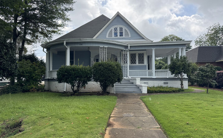 Pictures of Office property located at 1125 Christine Avenue, Anniston, AL 36207 for sales - image #1