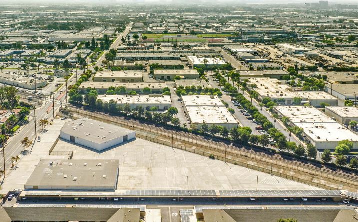 Pictures of Office, Industrial property located at 922-926 S Lyon St, Santa Ana, CA 92705 for sales - image #1