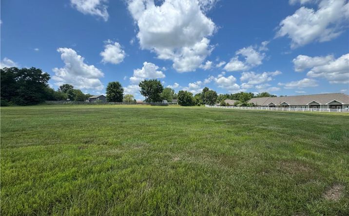 Pictures of Land property located at TBD Main Street, Peculiar, MO 64078 for sales - image #1