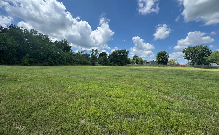 Pictures of Business for Sale property located at Lot 1 Main Street, Peculiar, MO 64078 for sales - image #1