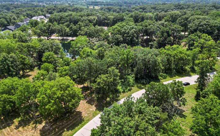 Pictures of Land property located at 703 Druim Trail, Crown Point, IN 46307 for sales - image #1
