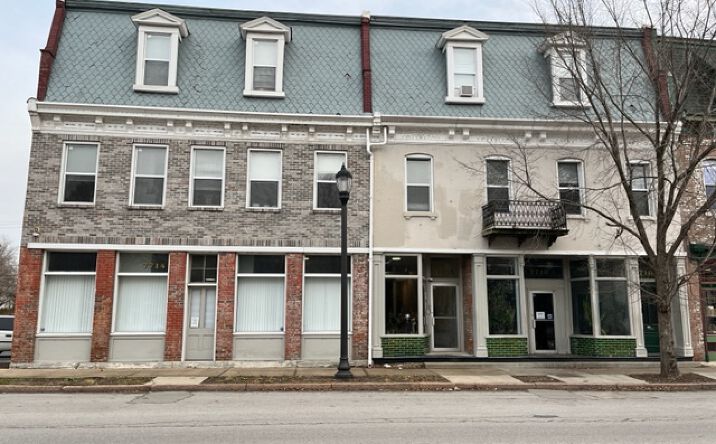 Pictures of Office property located at 7716 S Broadway, St. Louis, MO 63111 for sales - image #1