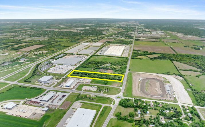 Pictures of Industrial property located at 7600 N Broadway St, Park City, KS 67219 for sales - image #1