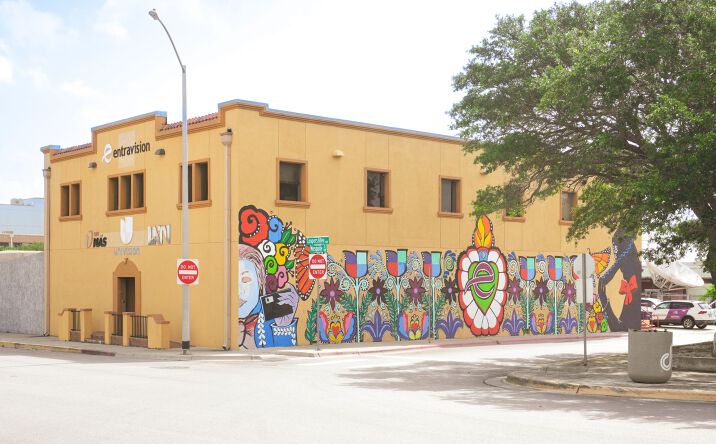 Pictures of Office property located at 102 N Mesquite St, Corpus Christi, TX 78401 for sales - image #1
