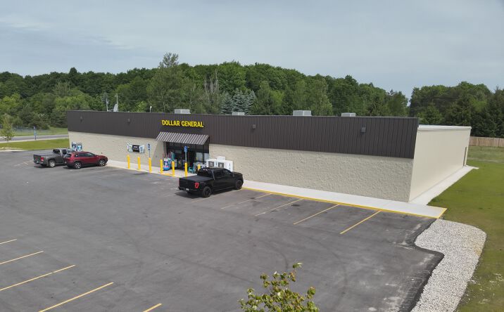 Pictures of Retail property located at 10464 Old US Hwy 27 S, Gaylord, MI 49735 for sales - image #1