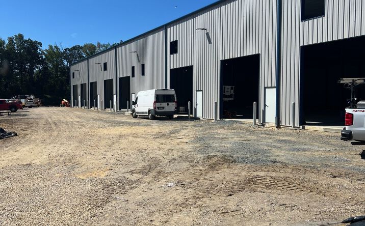 Pictures of Industrial property located at 6051 Fallard Dr, Upper Marlboro, MD 20772 for sales - image #1