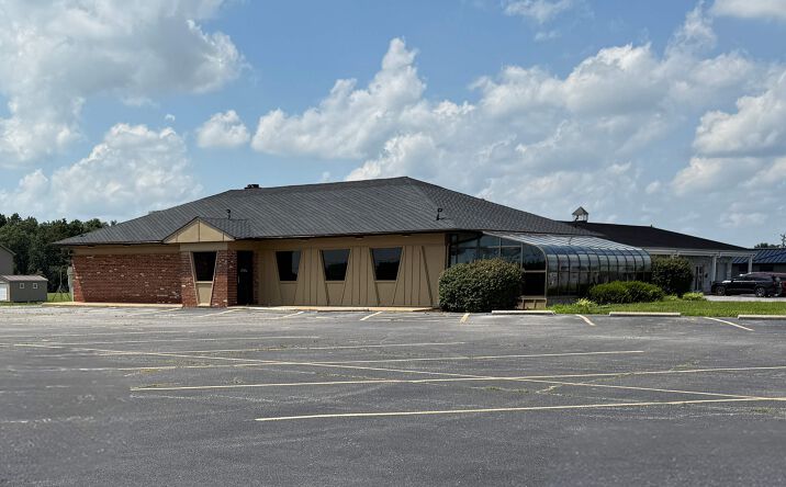 Pictures of Retail property located at 1801 N Market St, Sparta, IL 62286 for sales - image #1