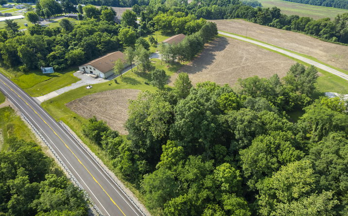Pictures of Mixed Use property located at 541B Hillview Dr, Chester, IL 62233 for sales - image #1