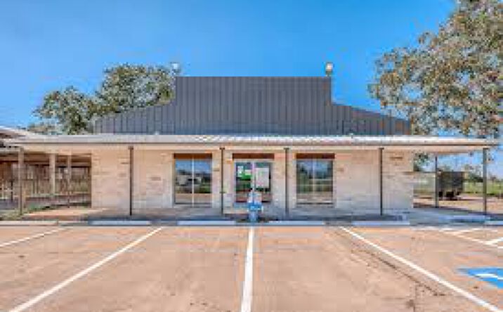 Pictures of Retail property located at 1238 FM521, Brazoria, TX 77422 for sales - image #1