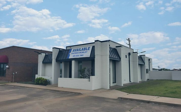 Pictures of Office property located at 912 26th Ave NW, Norman, OK 73069 for sales - image #1