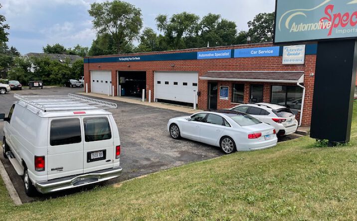 Pictures of Retail property located at 1801 Ogden Ave, Lisle, IL 60532 for sales - image #1