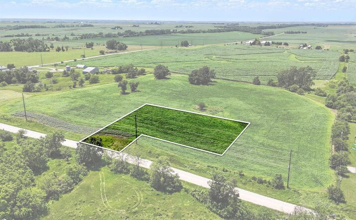 Pictures of Land property located at 32075 645th Avenue, Maxwell, IA 50161 for sales - image #1