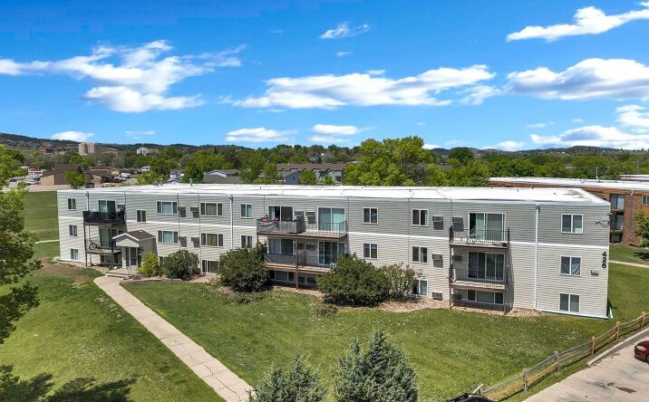 Pictures of Multifamily property located at 426 & 434 E Fairmont Blvd, RAPID CITY, SD 57701 for sales - image #1
