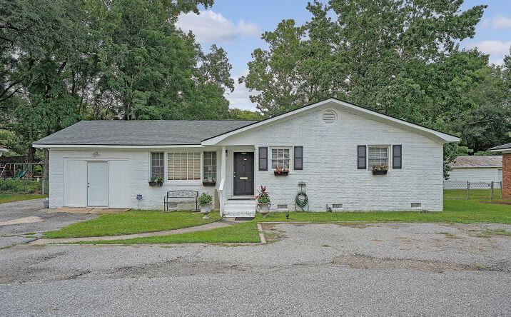 Pictures of Office property located at 10562 Dorchester Road Road, Summerville, SC 29485 for sales - image #1